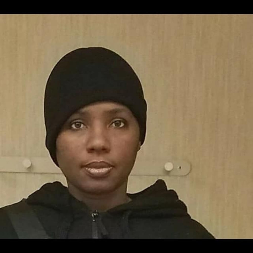 Meet your Posher, Candece